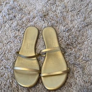 Gold Size 7/37 Tkees Sandals